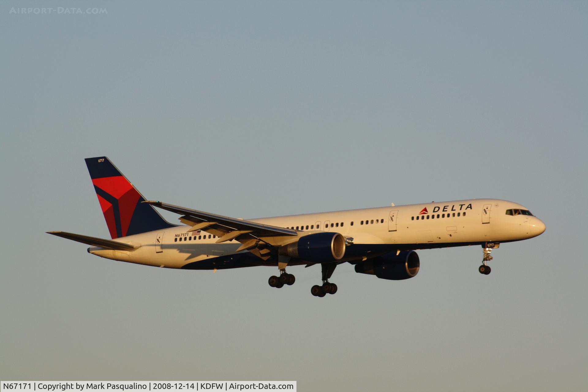N67171, 2001 Boeing 757-232 C/N 30839, Boeing 757-200