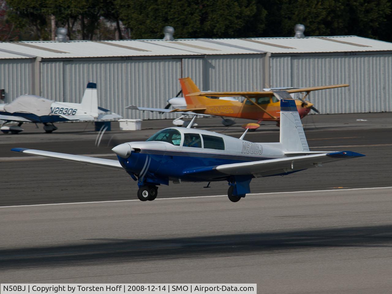 N50BJ, 1978 Mooney M20J 201 C/N 24-0657, N50BJ departing from RWY 21