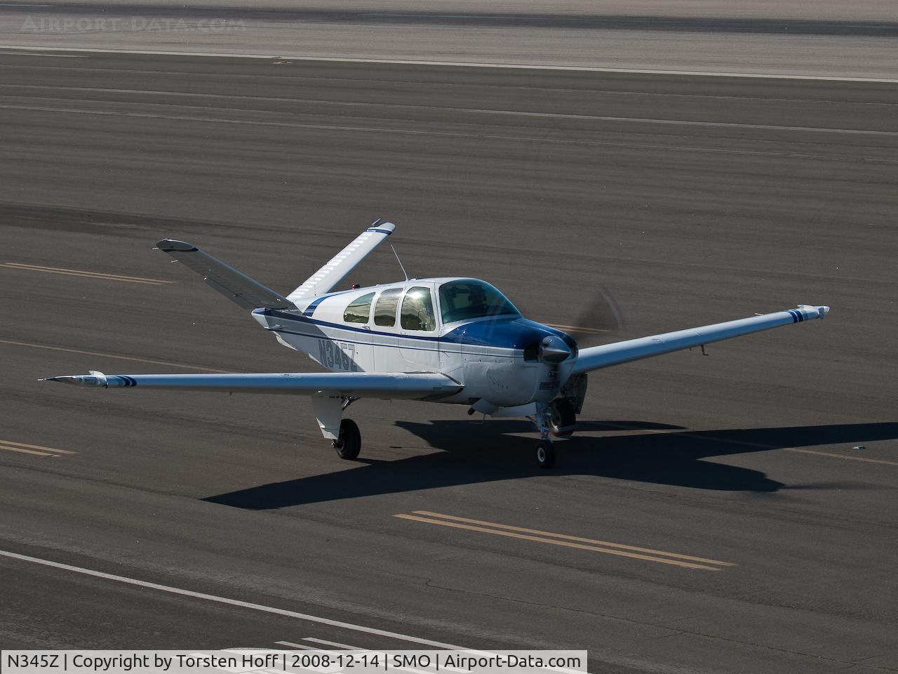 N345Z, 1961 Beech N35 Bonanza C/N D-6713, N345Z taxiing