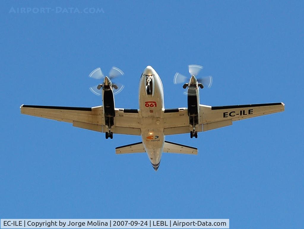 EC-ILE, 2001 Raytheon B200 King Air C/N BB-1792, Ambulance configuration.
