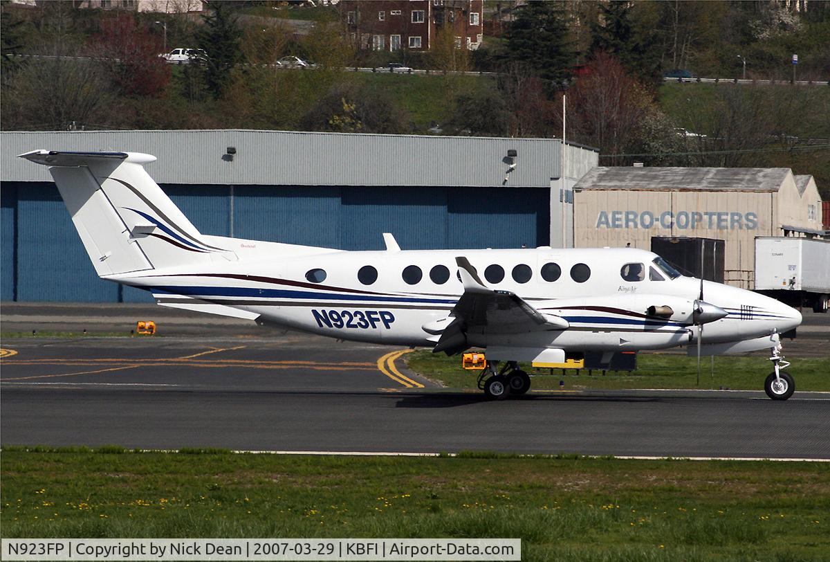 N923FP, 2002 Raytheon Aircraft Company B300 C/N FL-347, KBFI (Formerly N923FP was carried by a B200 which is also uploaded)