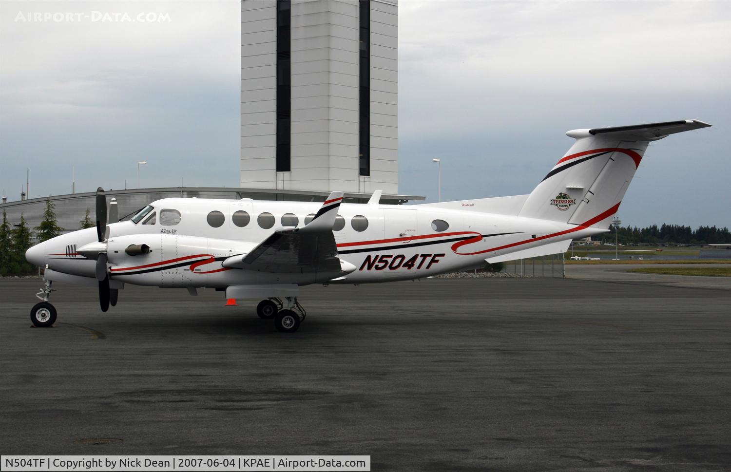 N504TF, Raytheon Aircraft Company B300 C/N FL-399, KPAE