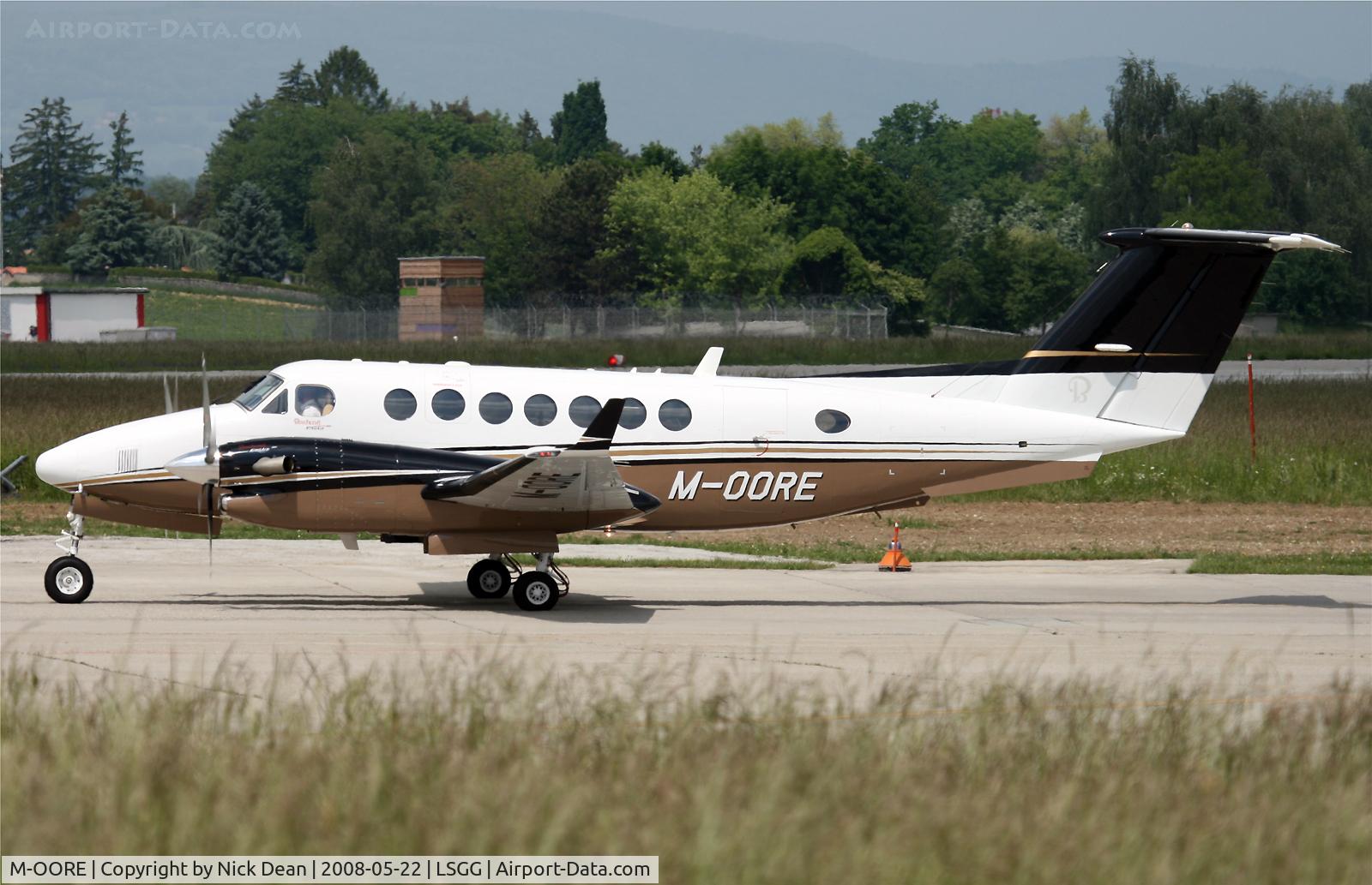 M-OORE, 2007 Beechcraft B300 Super King Air 350 C/N FL-569, LSGG