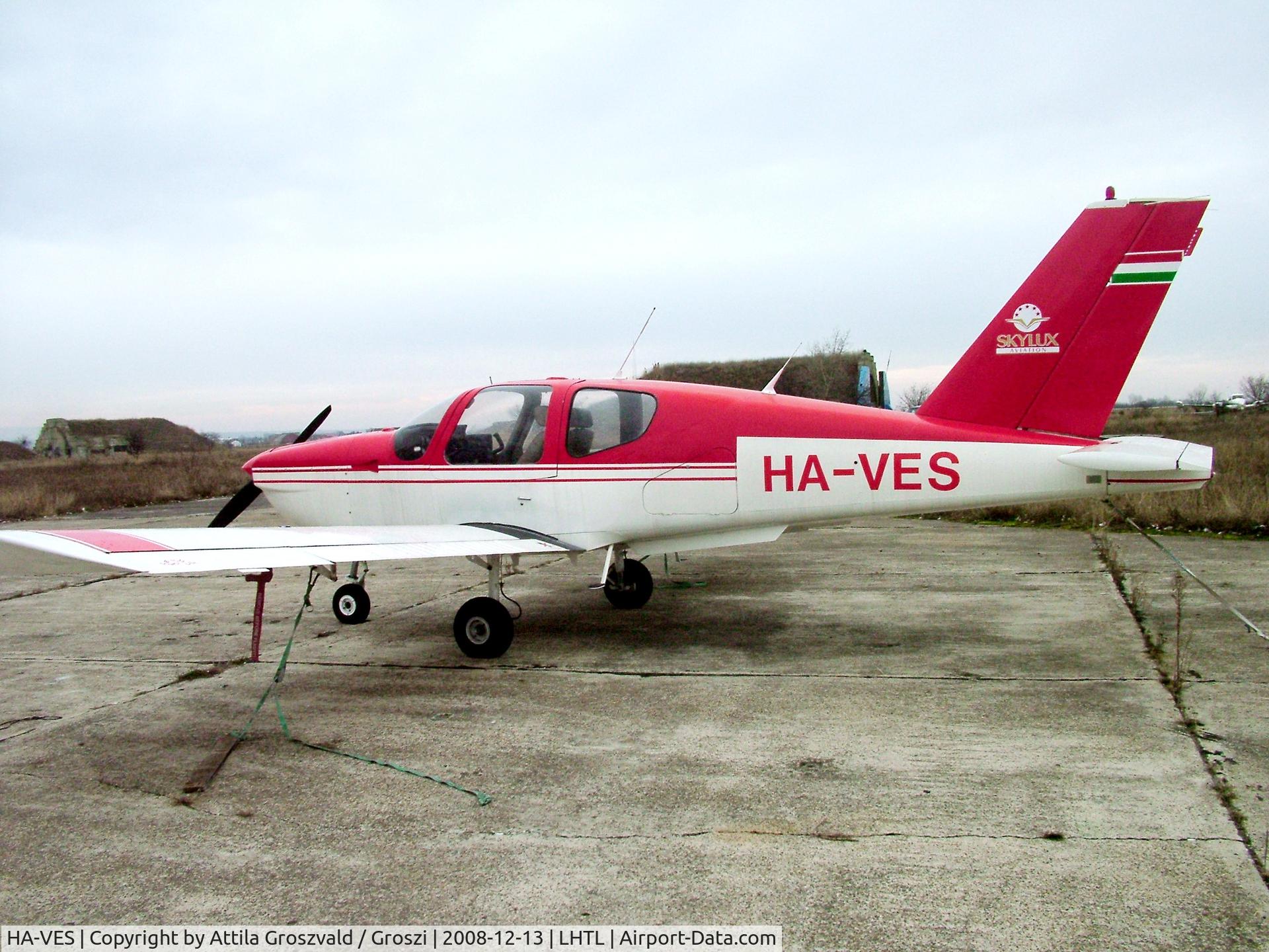 HA-VES, 1980 Socata TB-9 Tampico C/N 127, Tököl airport,  LHTL Hungary
