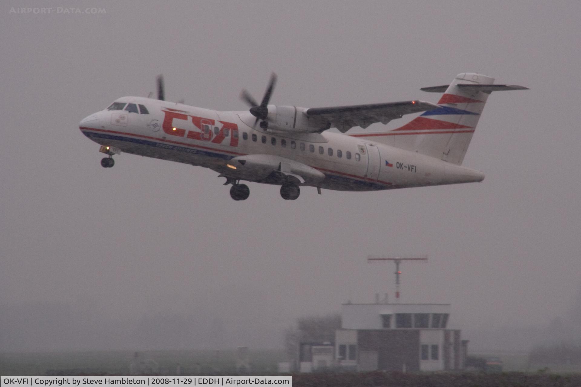 OK-VFI, 1990 ATR 42-320 C/N 173, On a cold November day at Hamburg