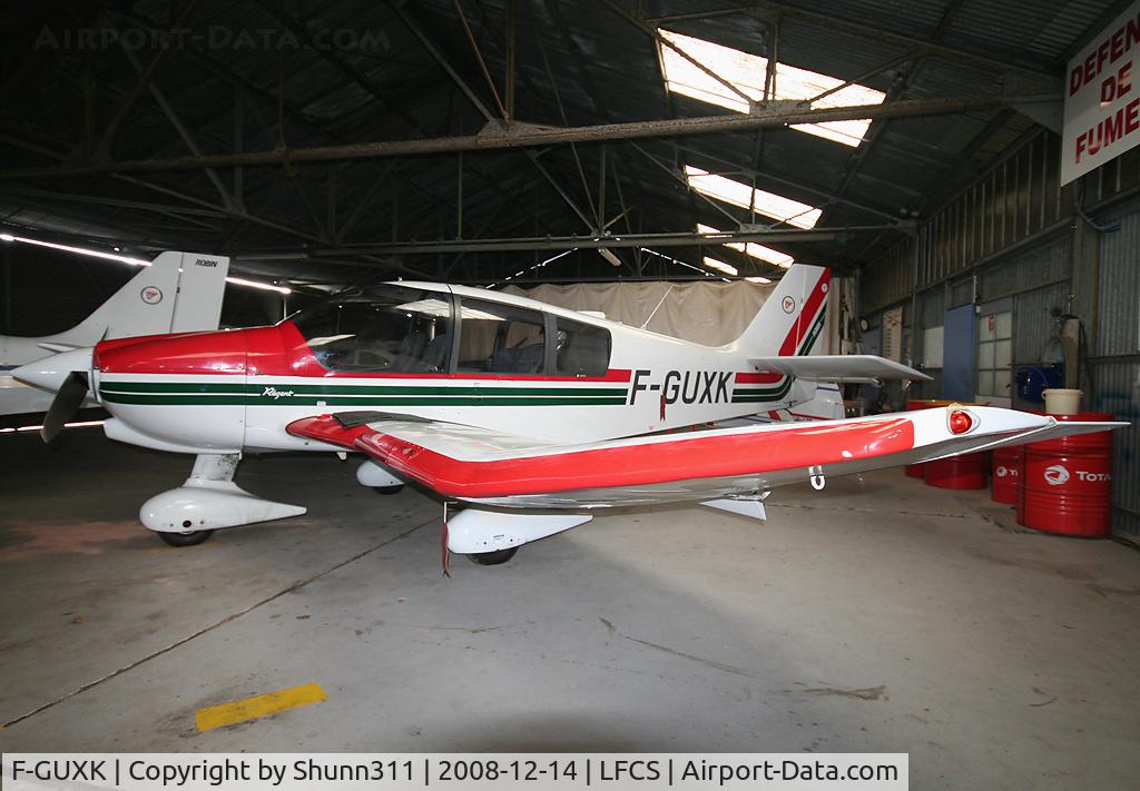 F-GUXK, Robin DR-400-180 Regent C/N 2488, Parked inside Airclub's hangar...
