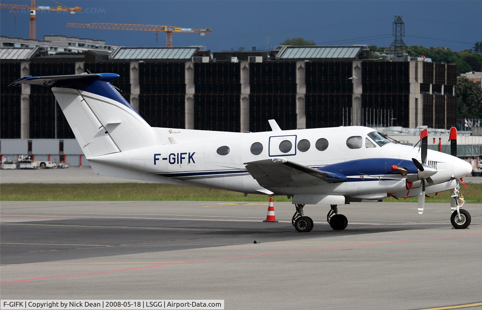 F-GIFK, 1980 Beech F90 King Air C/N LA-62, LSGG
