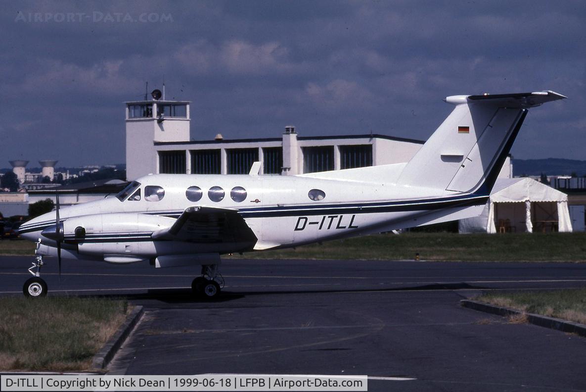 D-ITLL, Beech F90 King Air C/N LA-192, LFPB