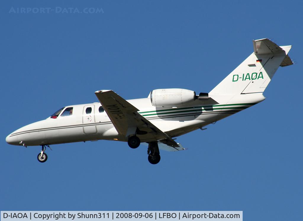 D-IAOA, 1993 Cessna 525 CitationJet C/N 525-0024, Landing rwy 32L