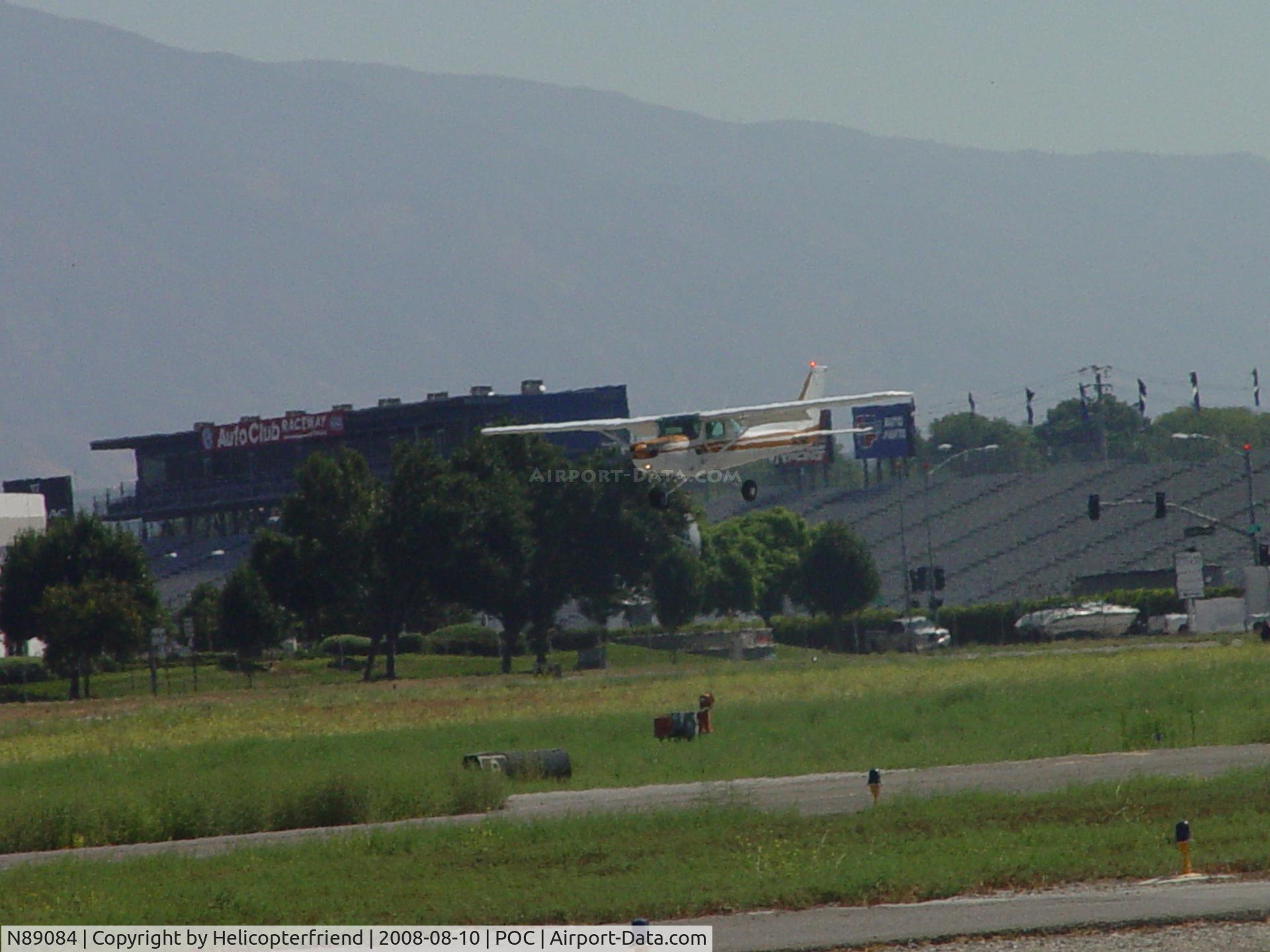 N89084, 1978 Cessna 152 C/N 15282623, Inbound on final for Brackett