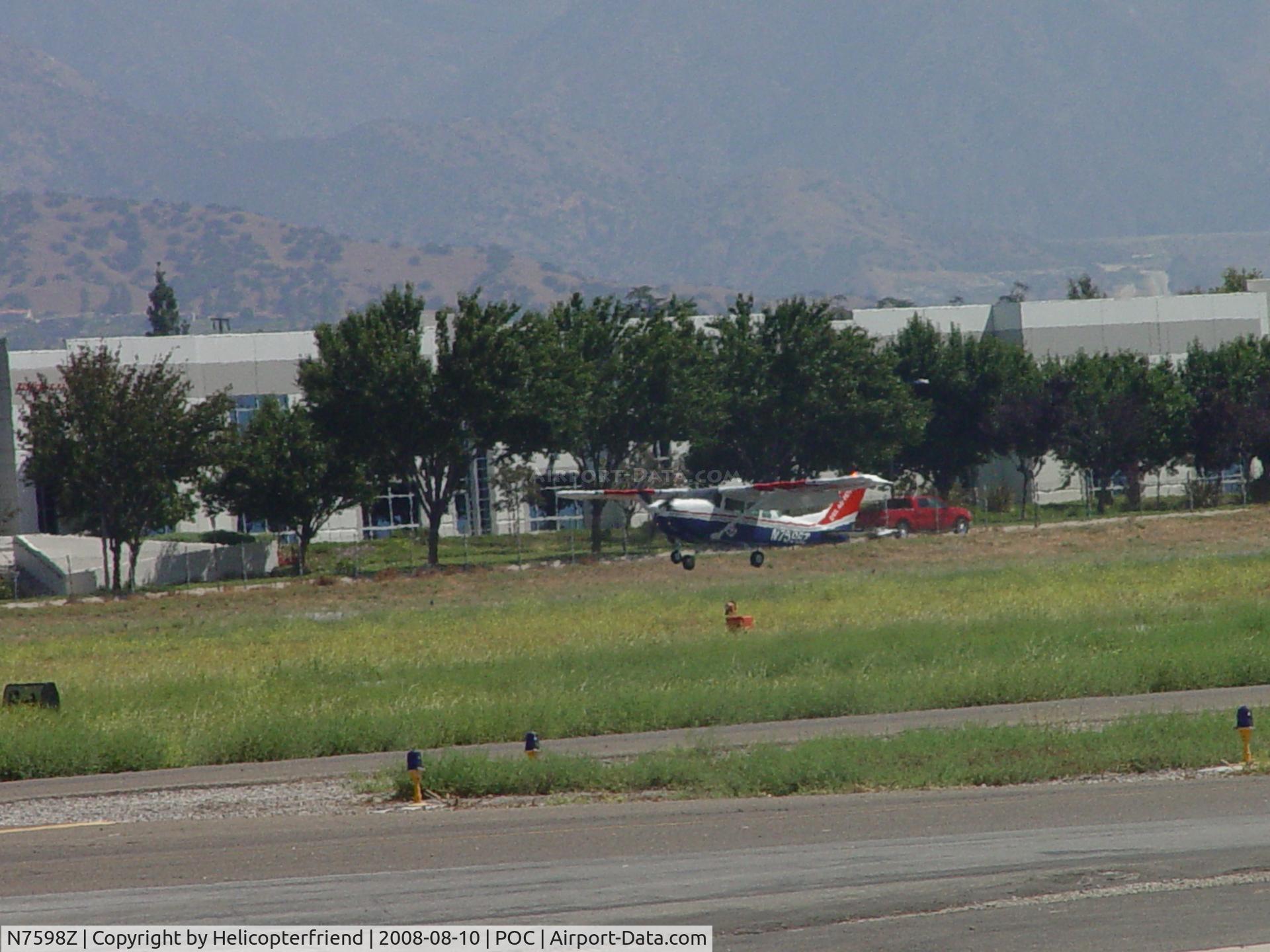 N7598Z, 1981 Cessna U206G Stationair C/N U20606382, Landing at Brackett