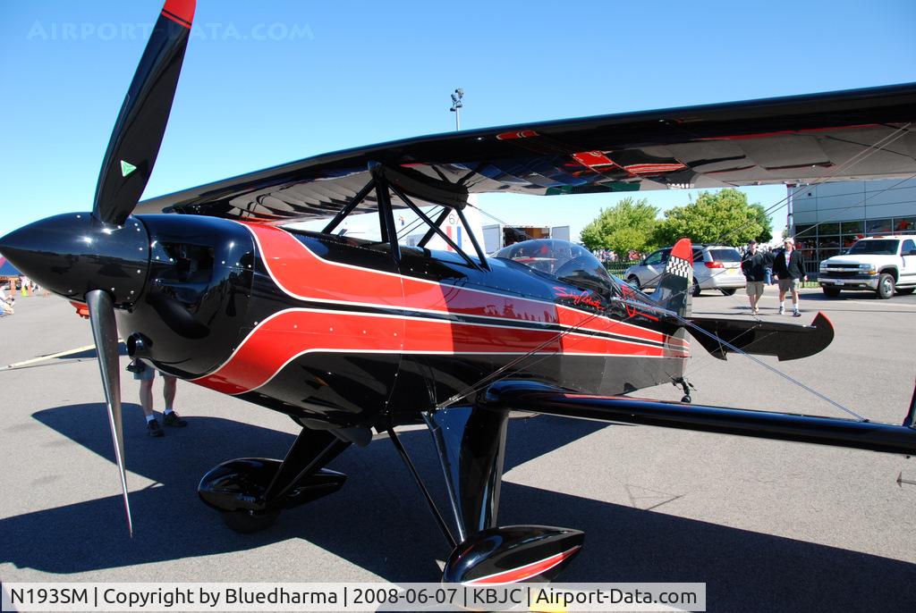 N193SM, 1993 Steen Skybolt C/N 001 (N193SM), Parked on display.