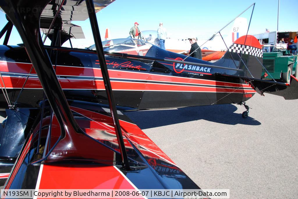 N193SM, 1993 Steen Skybolt C/N 001 (N193SM), Parked on display.