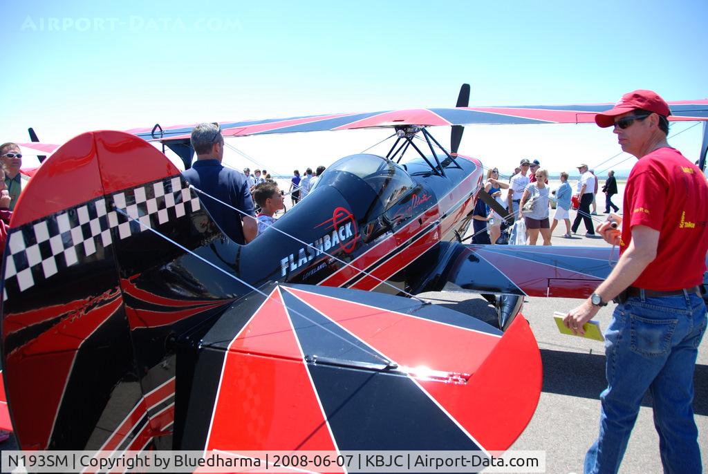 N193SM, 1993 Steen Skybolt C/N 001 (N193SM), Parked on display.
