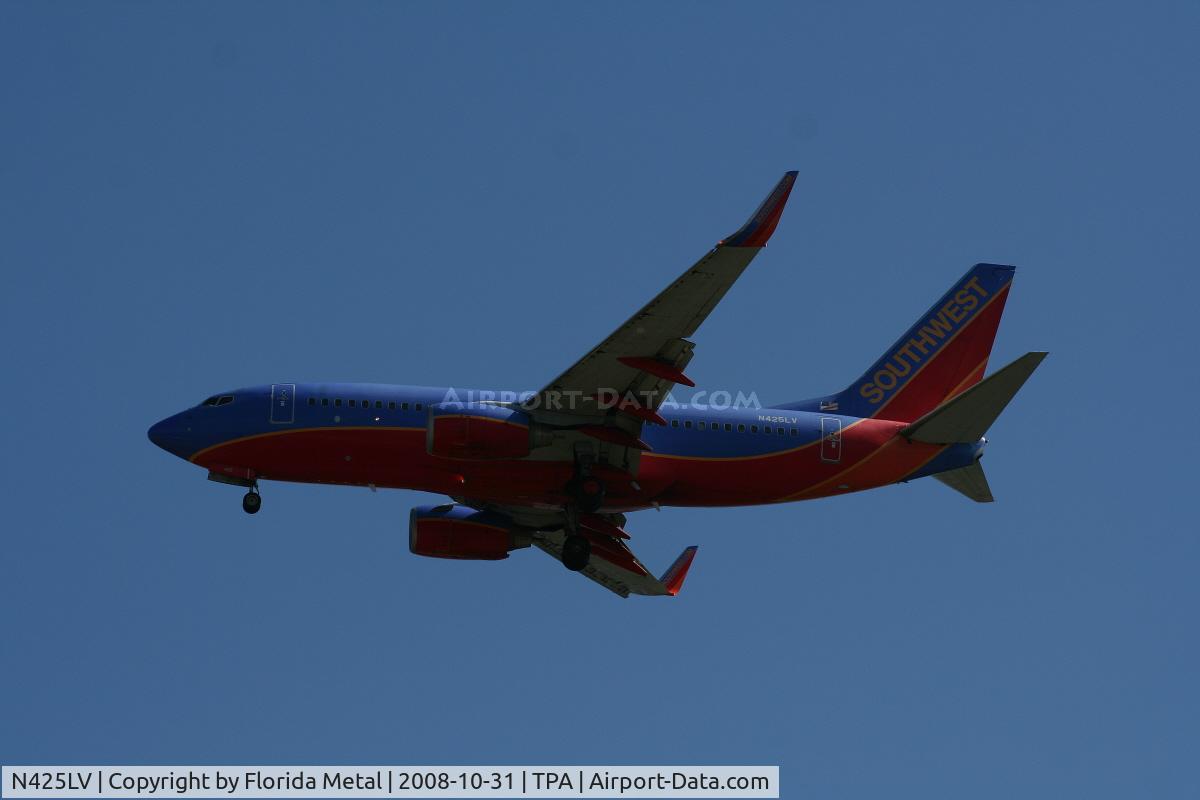 N425LV, 2002 Boeing 737-7H4 C/N 29829, Southwest 737-700