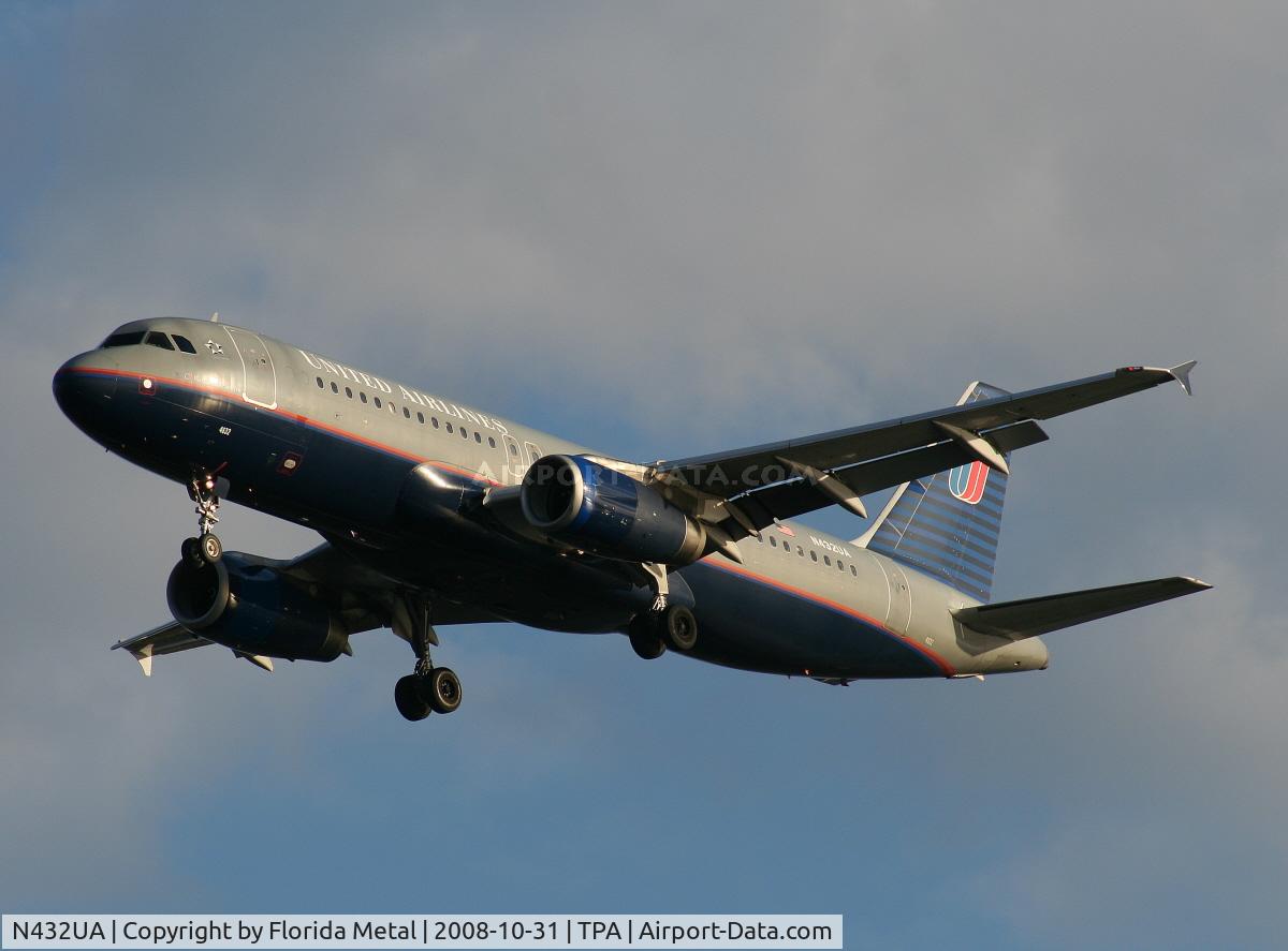 N432UA, 1996 Airbus A320-232 C/N 587, United A320