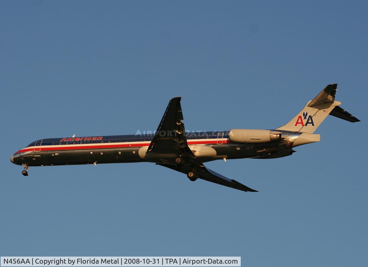 N456AA, 1988 McDonnell Douglas MD-82 (DC-9-82) C/N 49561, American MD-80