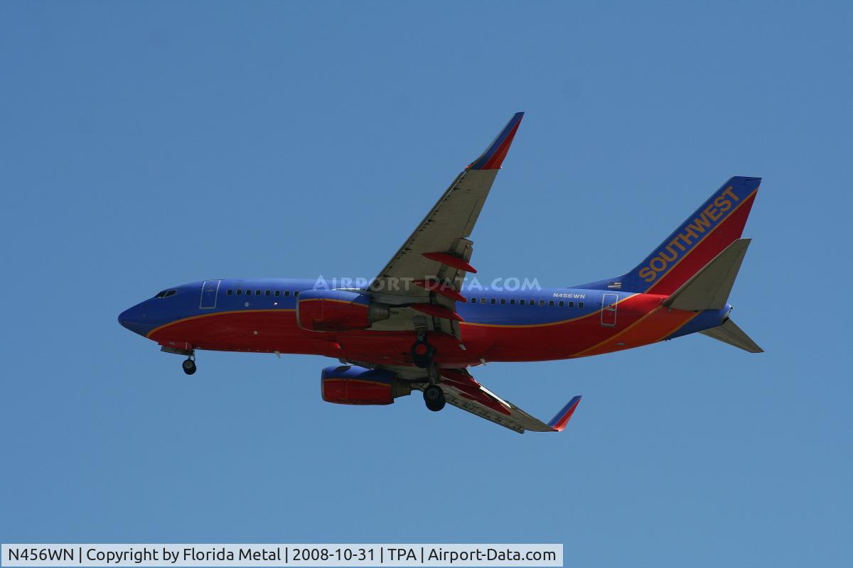 N456WN, 2004 Boeing 737-7H4 C/N 32463, Southwest 737-700