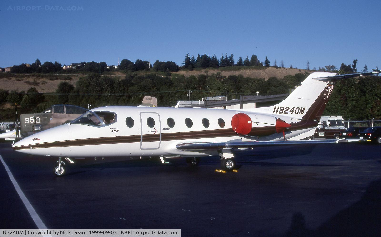 N3240M, 1988 Beechcraft 400 Beechjet C/N RJ-40, KBFI