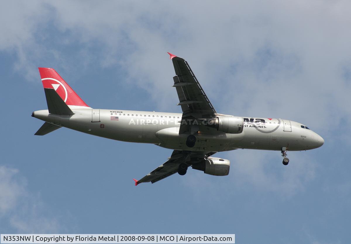 N353NW, 1998 Airbus A320-212 C/N 786, Northwest A320
