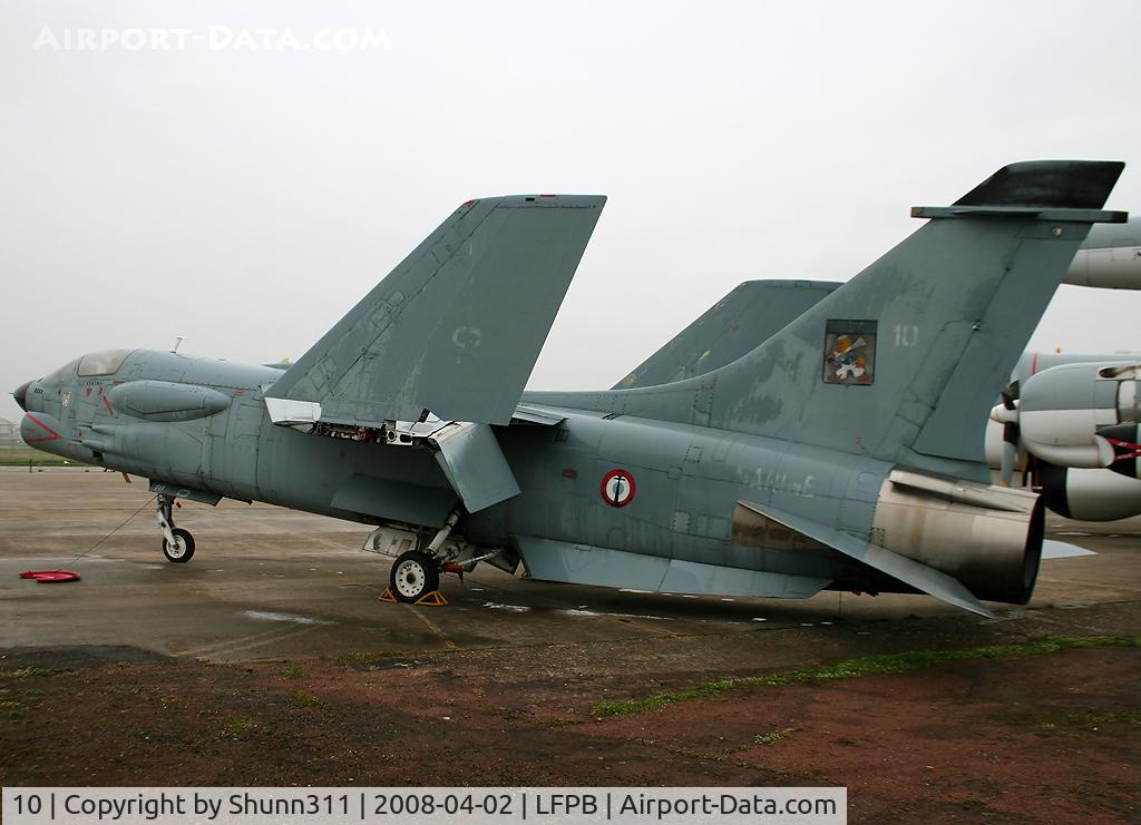 10, Vought F-8E(FN) Crusader C/N 1227, Stored at Dugny Store in military area...