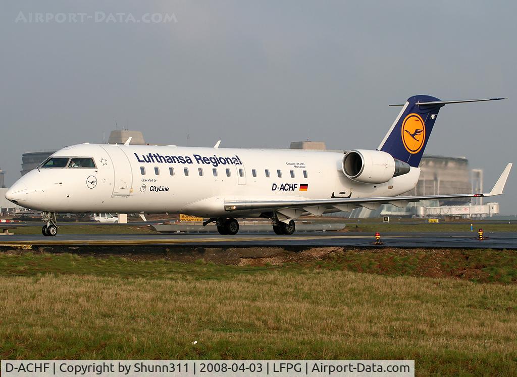 D-ACHF, 2000 Canadair CRJ-200LR (CL-600-2B19) C/N 7431, Taxiing on parallels runways...
