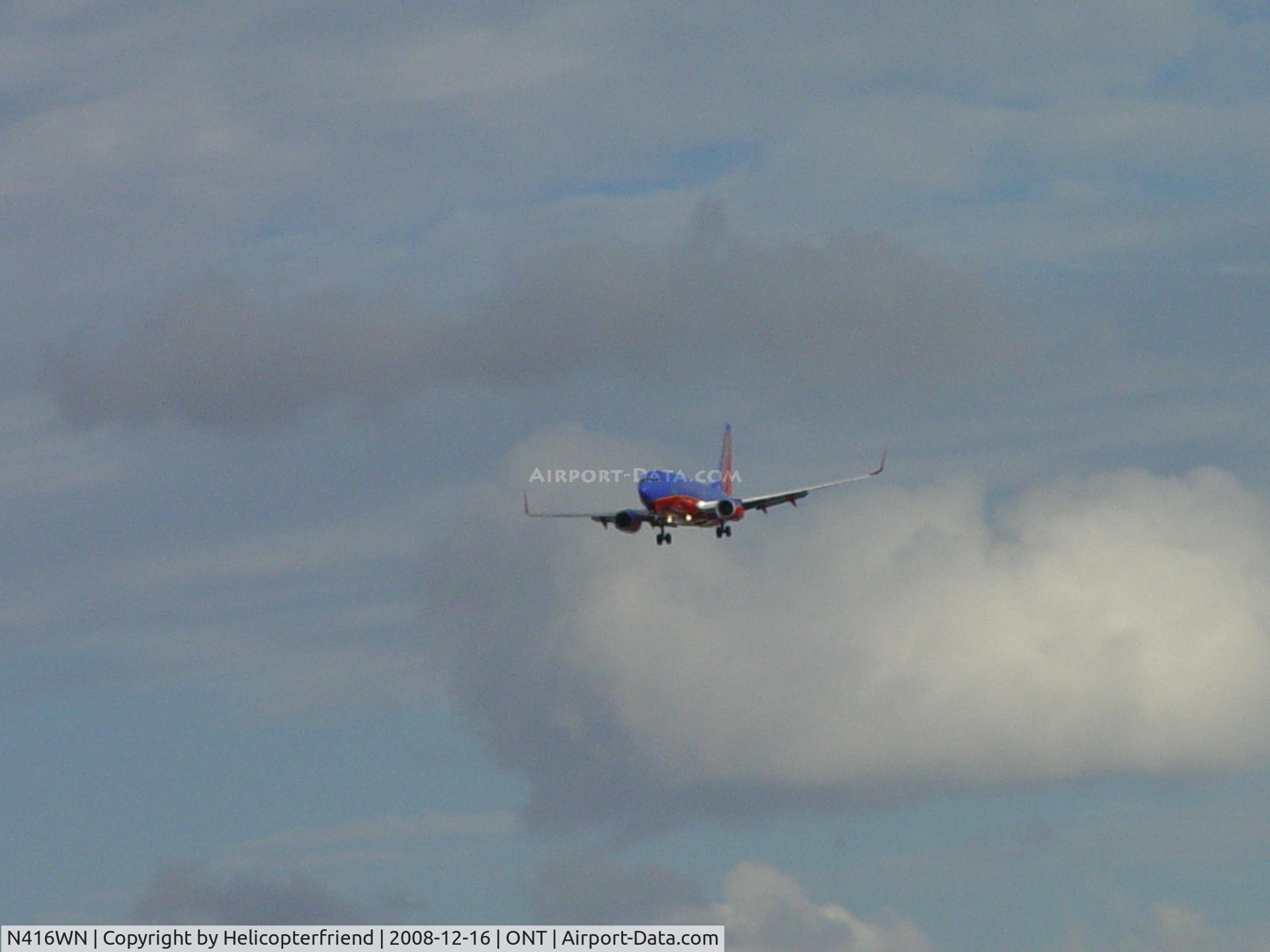 N416WN, 2001 Boeing 737-7H4 C/N 32453, On final to Ontario Airport
