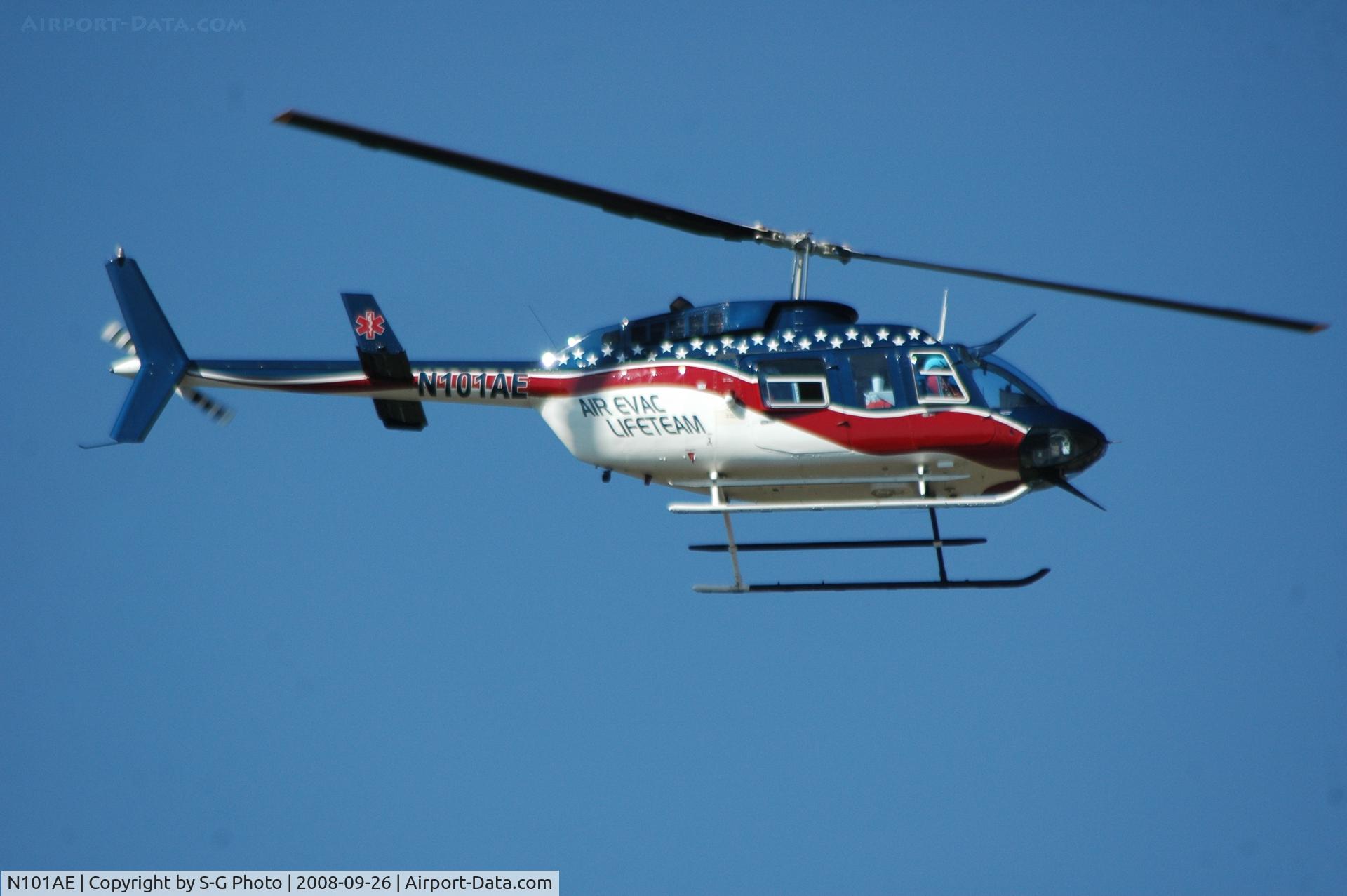 N101AE, 1980 Bell 206L-1 LongRanger II C/N 45454, Landing at Jacksonville, Illinois Steam Show