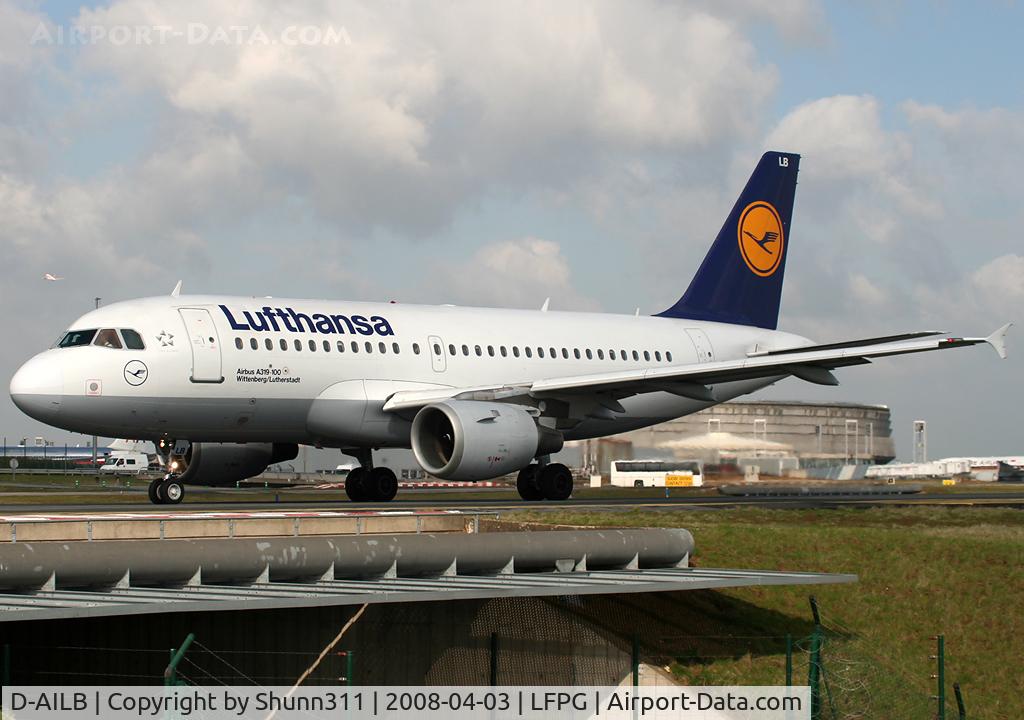 D-AILB, 1996 Airbus A319-114 C/N 610, Passing on parallels runways