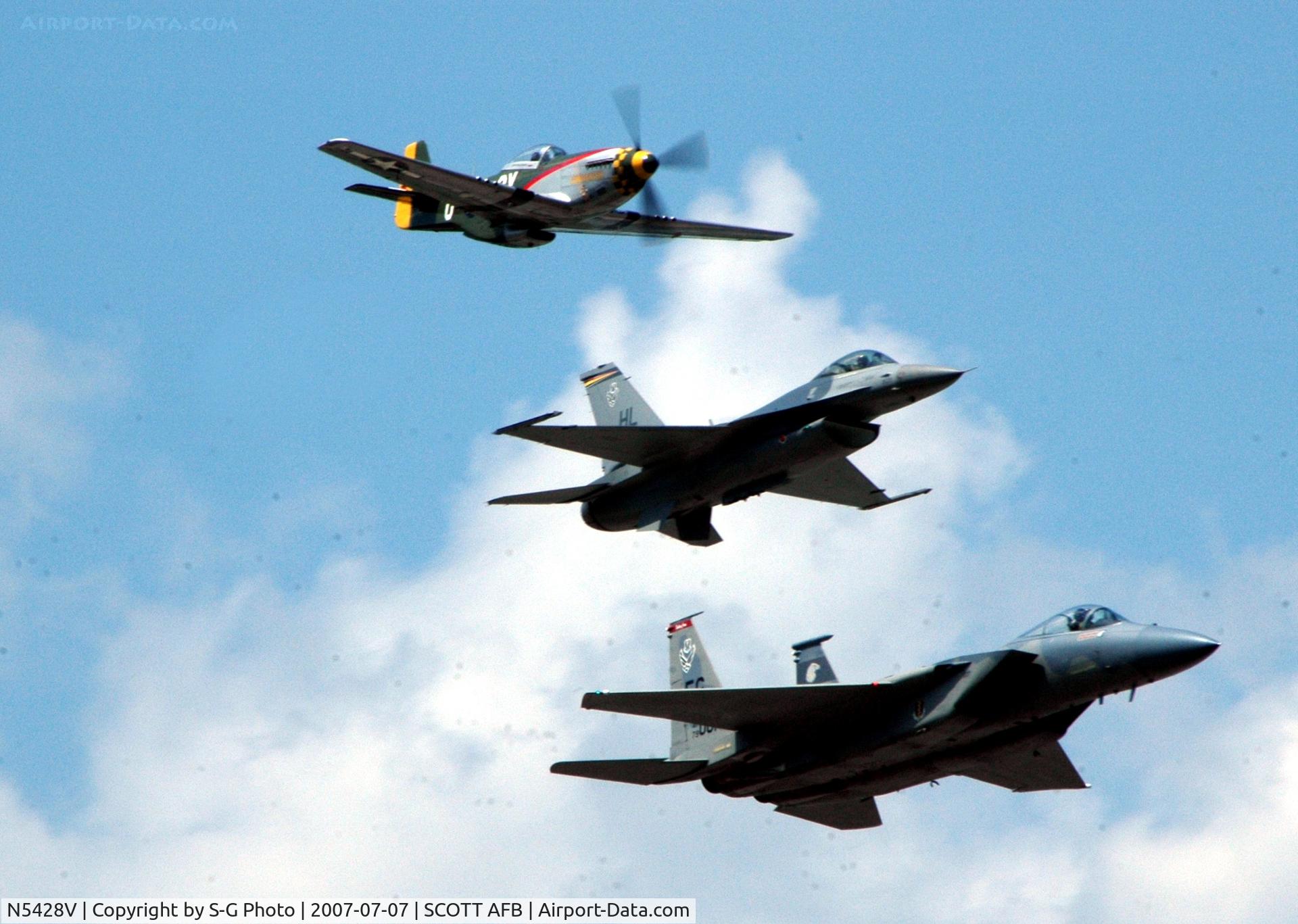 N5428V, 1944 North American P-51D Mustang C/N 122-39723, Gunfighter flying with an F-16 and F-15 at Scott ABF during heritage flight