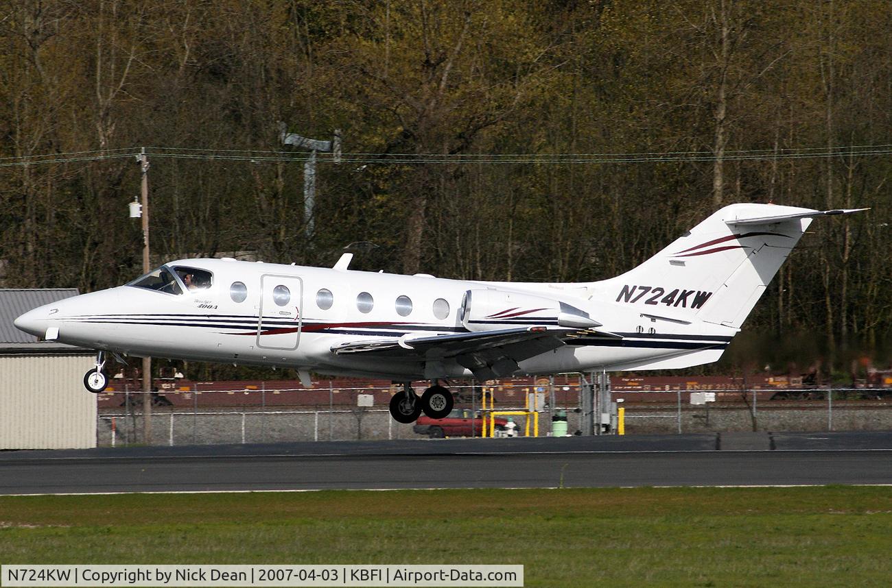 N724KW, 1999 Raytheon Aircraft Company 400A C/N RK-263, KBFI