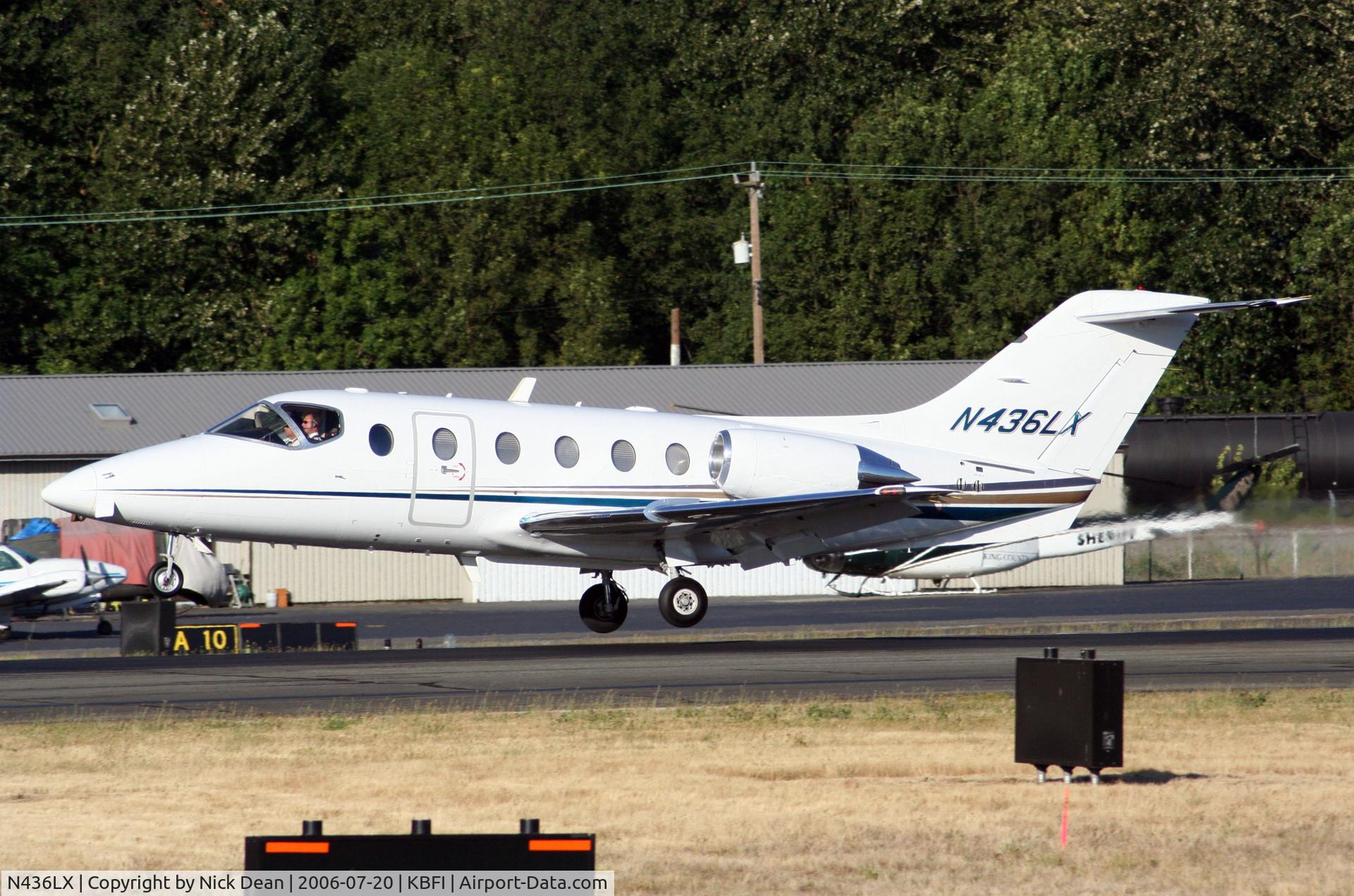 N436LX, 2000 Raytheon Beechjet 400A/Nextant N400XT C/N RK-279, KBFI