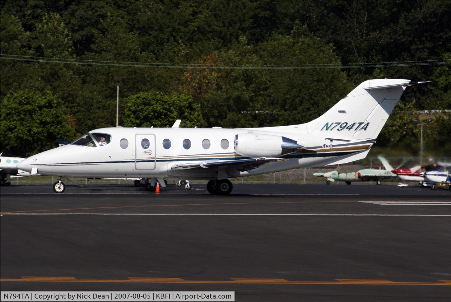 N794TA, 2000 Raytheon Aircraft Company 400A C/N RK-282, KBFI