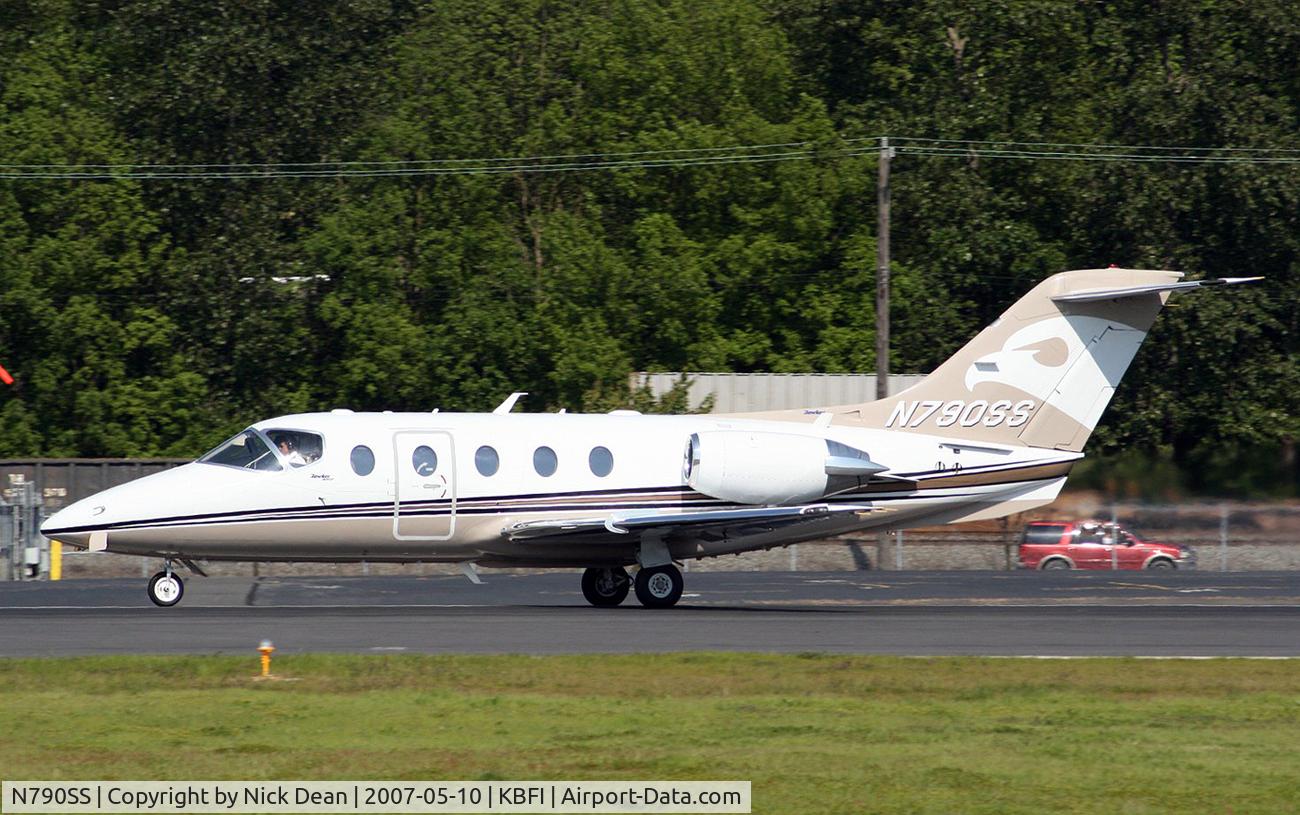 N790SS, Raytheon Aircraft Company 400A C/N RK-363, KBFI