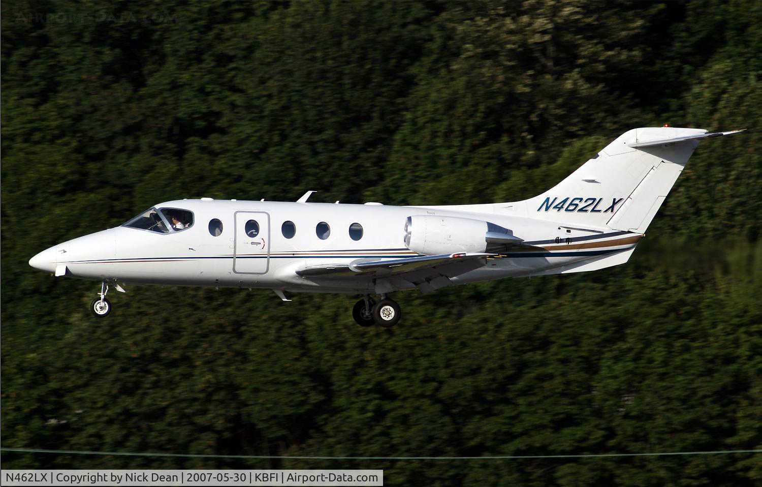 N462LX, 2005 Raytheon Beechjet 400A/Nextant N400XT C/N RK-423, KBFI