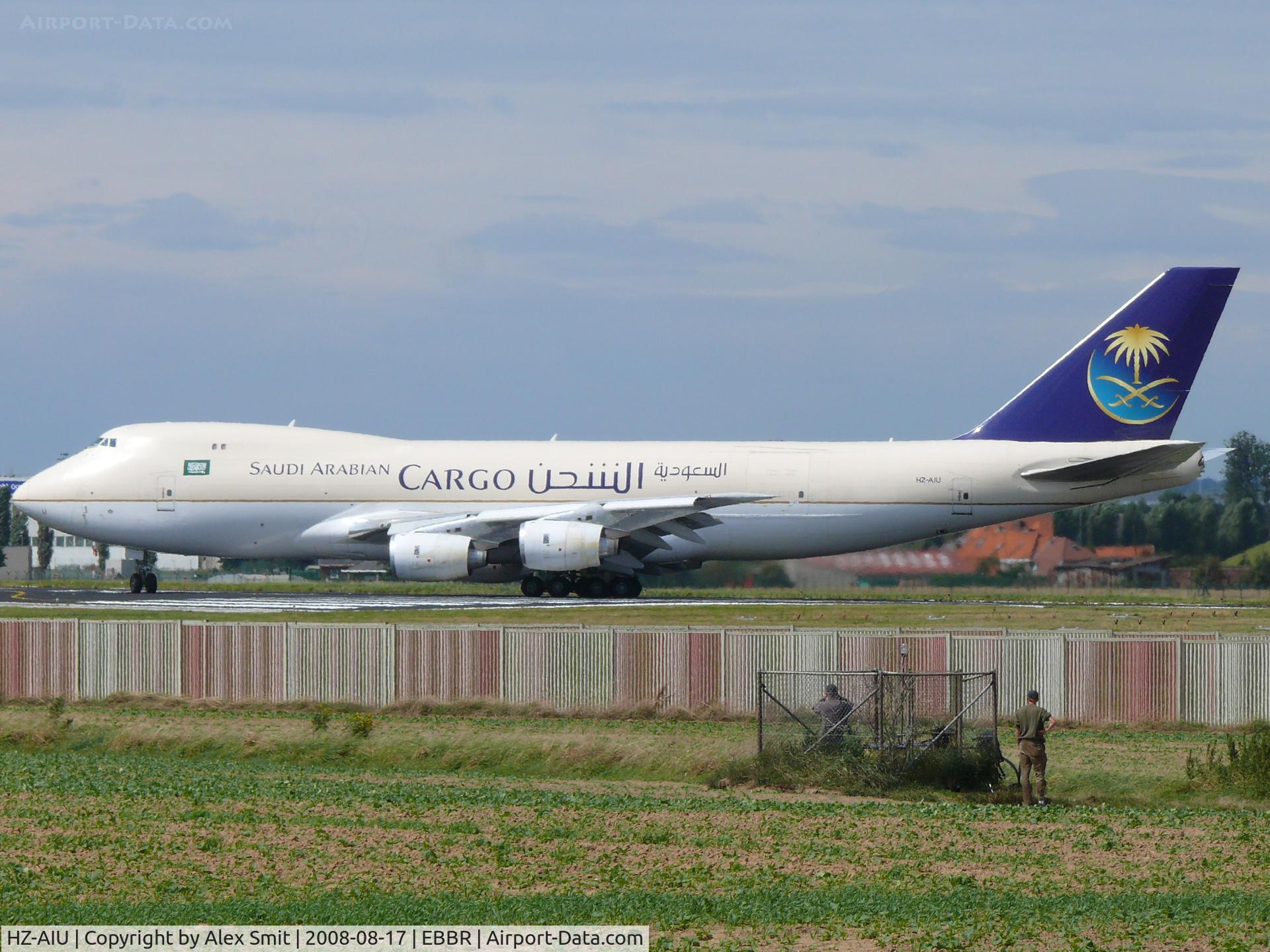HZ-AIU, 1988 Boeing 747-268F C/N 24359/724, Boeing B747-268F/SCD HZ-AIU Saudia Cargo