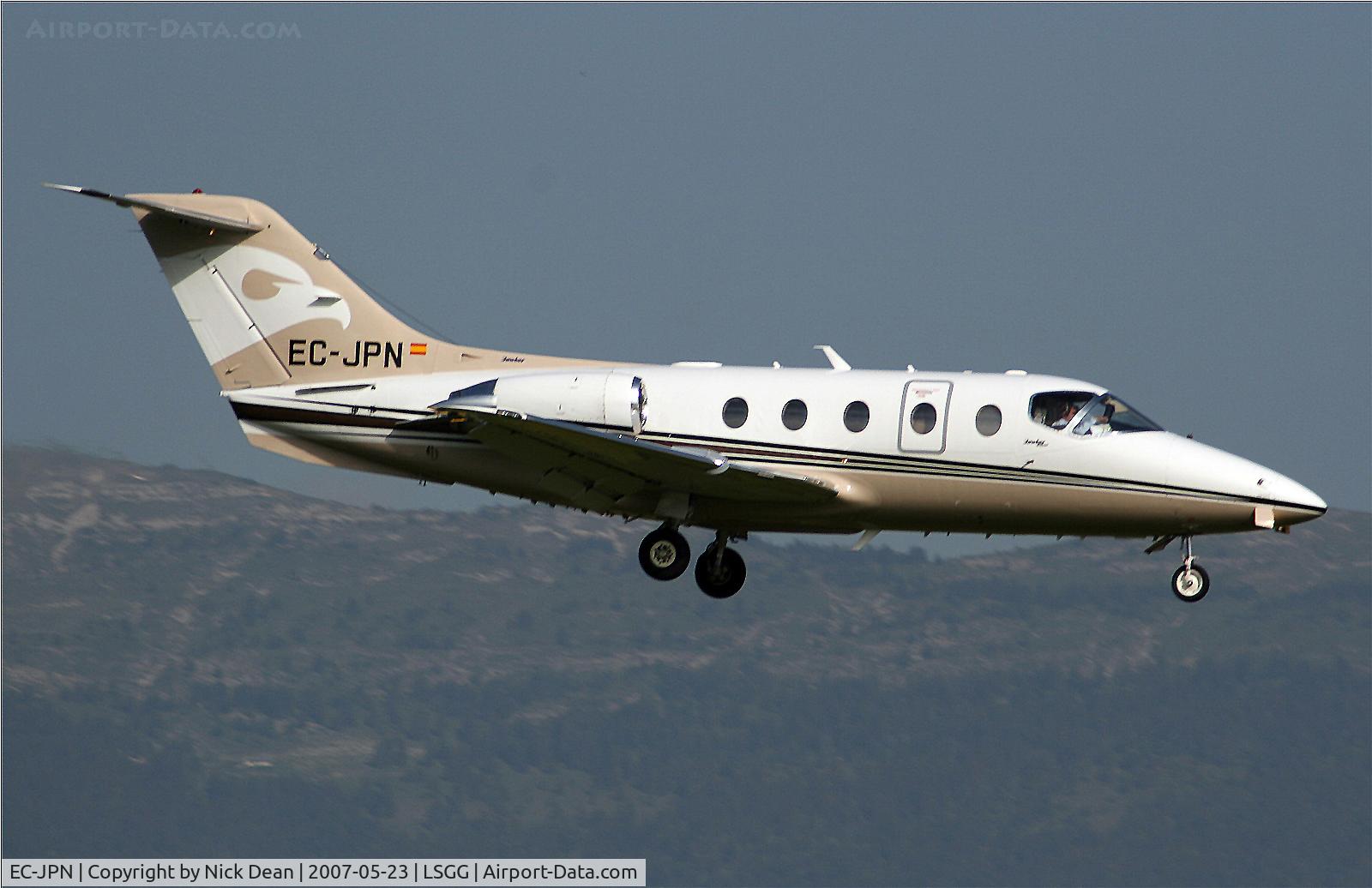 EC-JPN, Raytheon Hawker 400XP C/N RK-428, LSGG