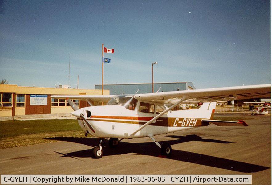 C-GYEH, 1976 Cessna 172N Skyhawk II C/N 17267821, A brief stop at Slave Lake. Home base Namao Flying Club.
