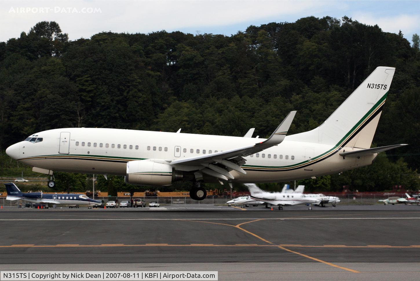 N315TS, 2000 Boeing 737-7CU C/N 30772, KBFI