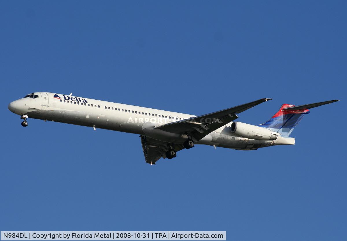 N984DL, 1991 McDonnell Douglas MD-88 C/N 53311, Delta MD-88
