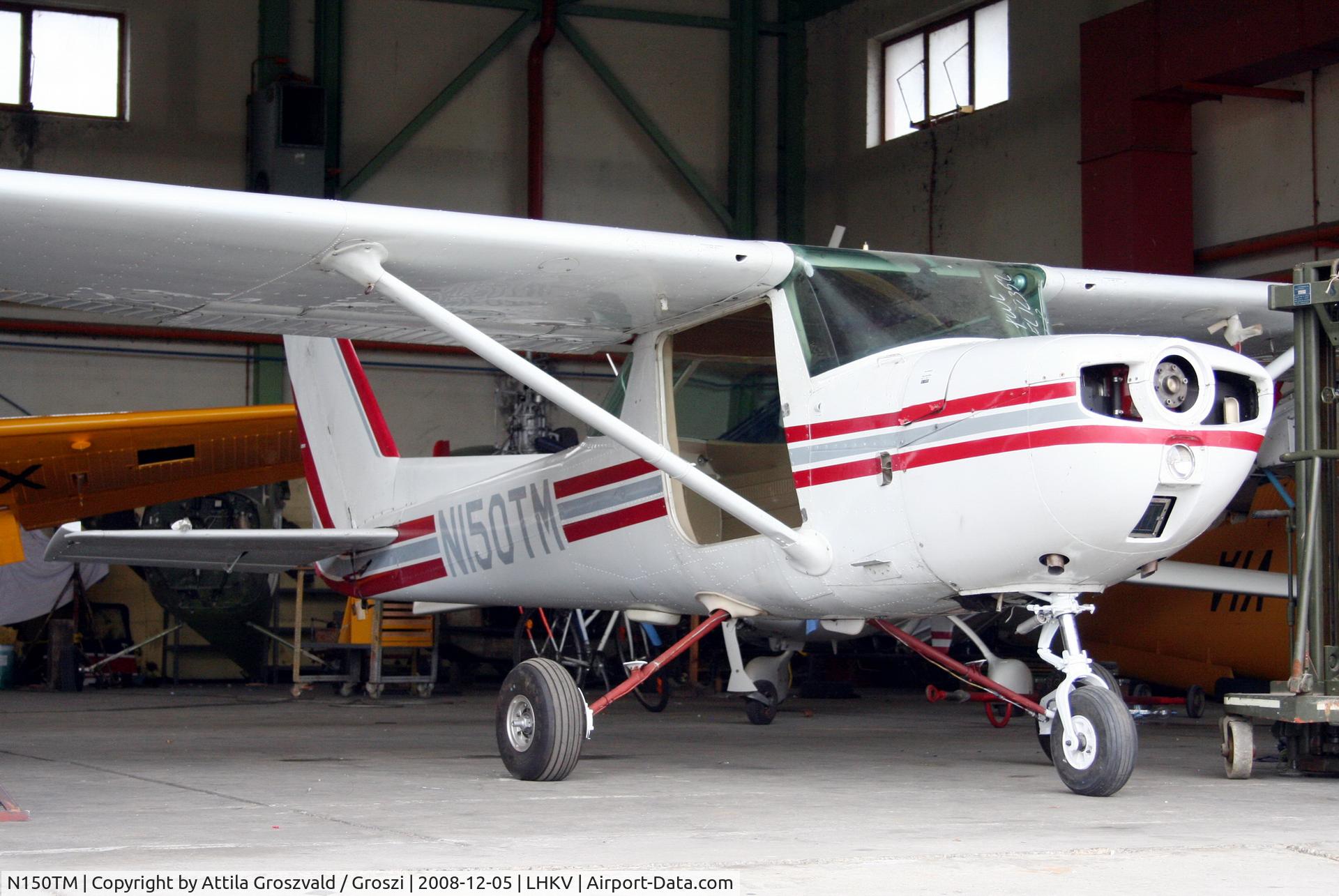 N150TM, 1976 Cessna 150M C/N 15079058, Kaposújlak airport (LHKV) Hungary