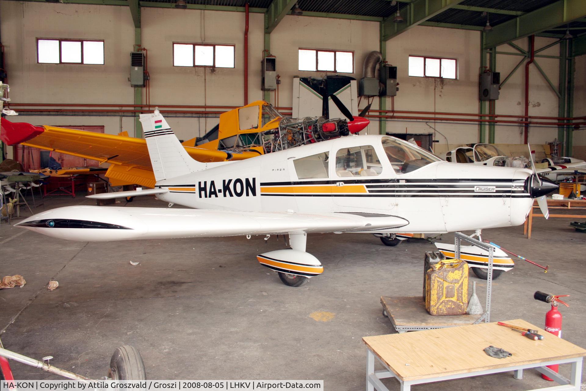 HA-KON, 1973 Piper PA-28-140 Cherokee Cruiser C/N 28-7225471, Kaposújlak airport (LHKV) Hungary