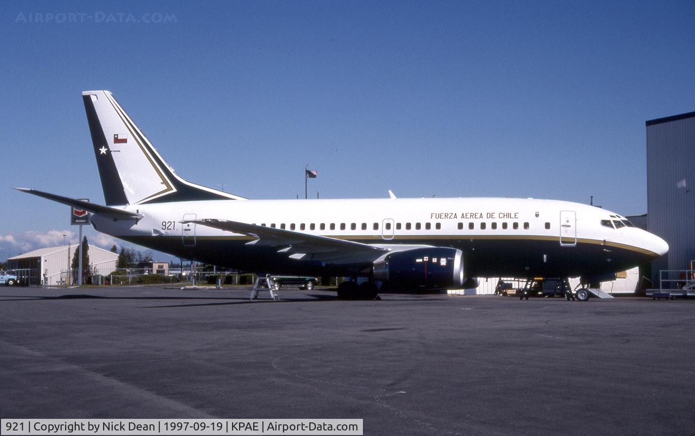 921, 1997 Boeing 737-58N C/N 28866, KPAE