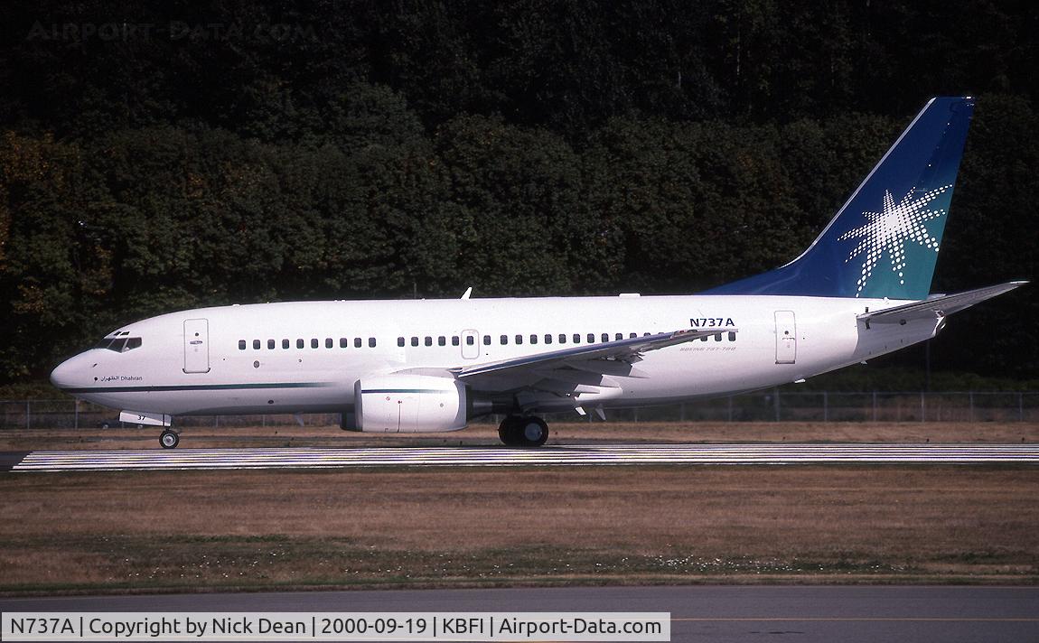 N737A, 2000 Boeing 737-7AX C/N 30181, KBFI