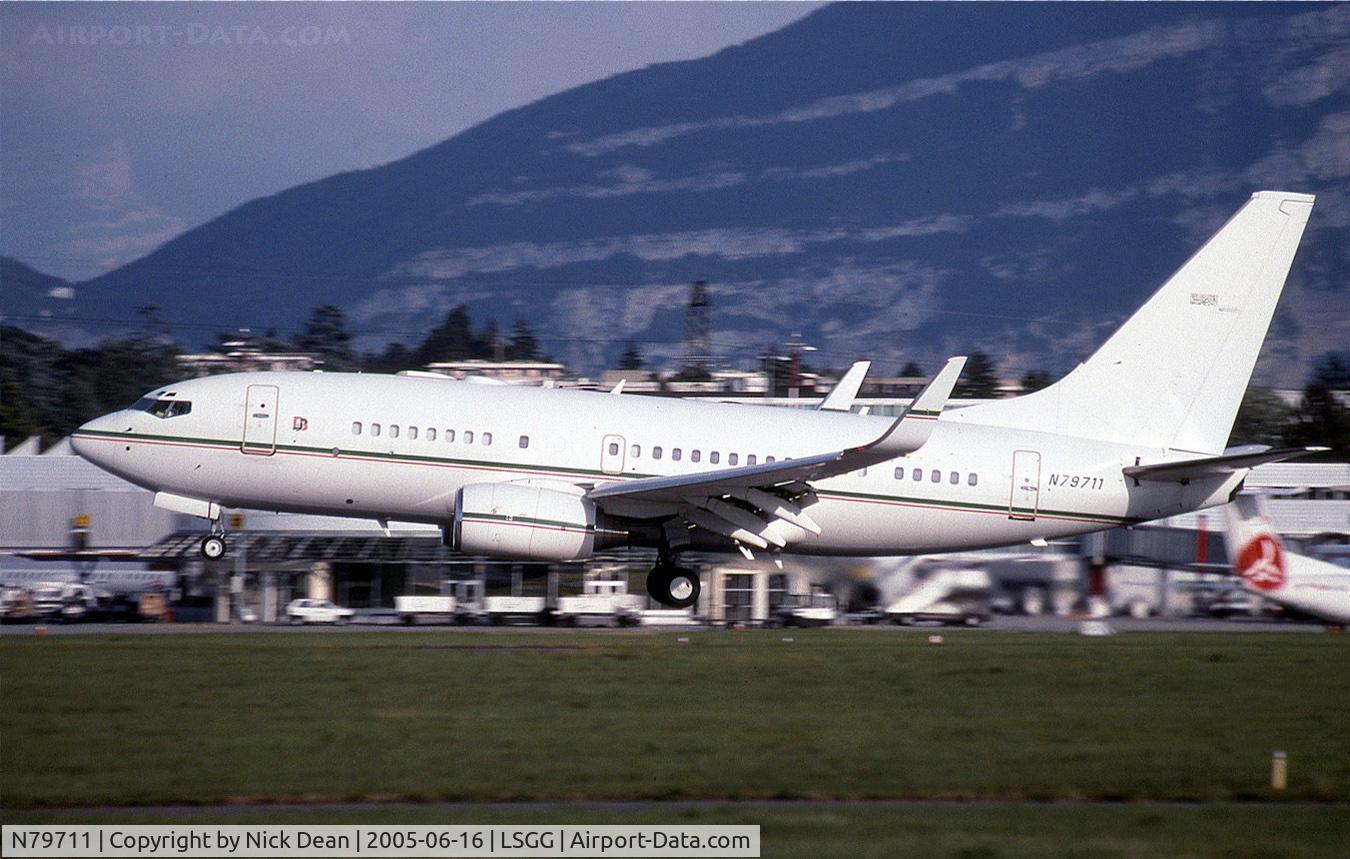 N79711, 1999 Boeing 737-7BQ C/N 30547, LSGG