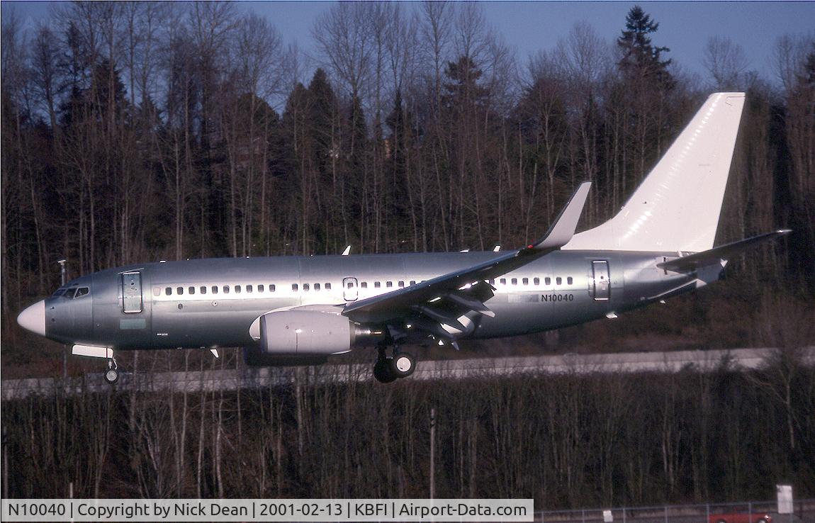 N10040, 2000 Boeing 737-7DF C/N 30790, KBFI