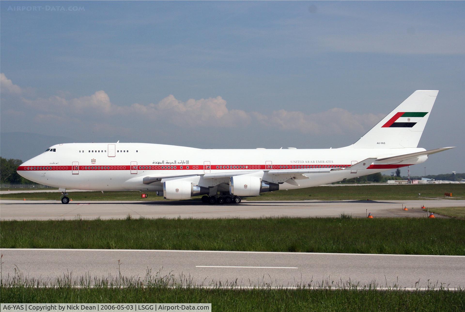 A6-YAS, 1998 Boeing 747-4F6 C/N 28961, LSGG