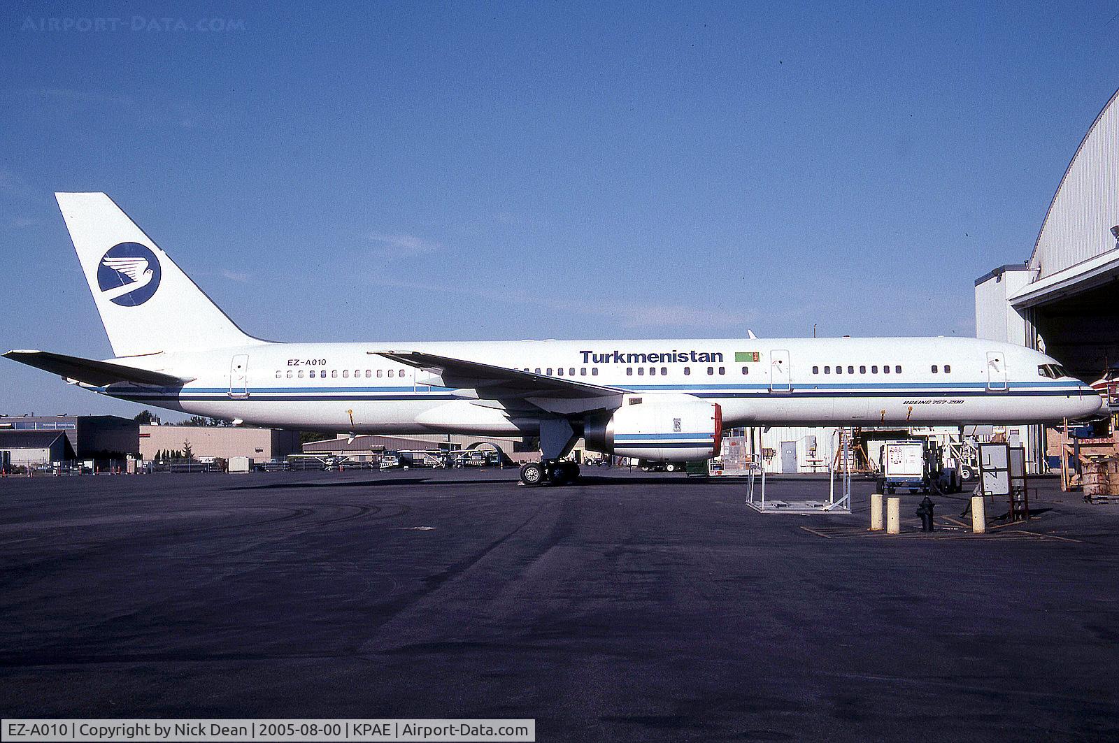 EZ-A010, 1991 Boeing 757-23A C/N 25345, KPAE