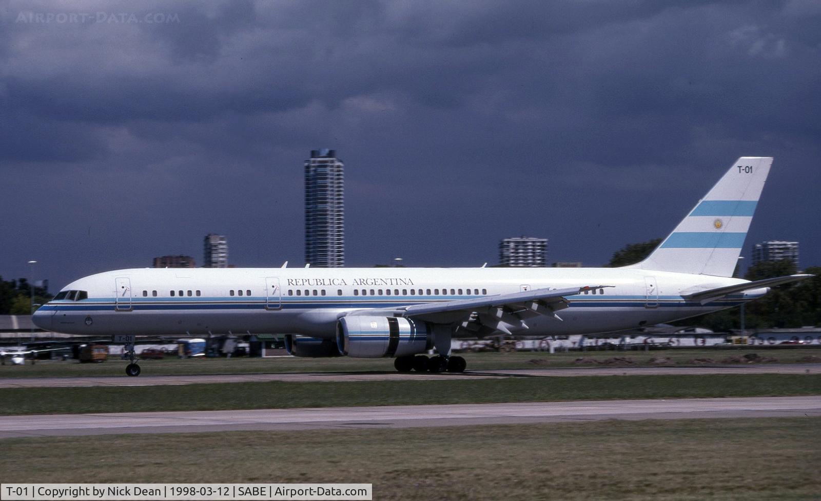 T-01, 1992 Boeing 757-23A C/N 25487/470, SABE