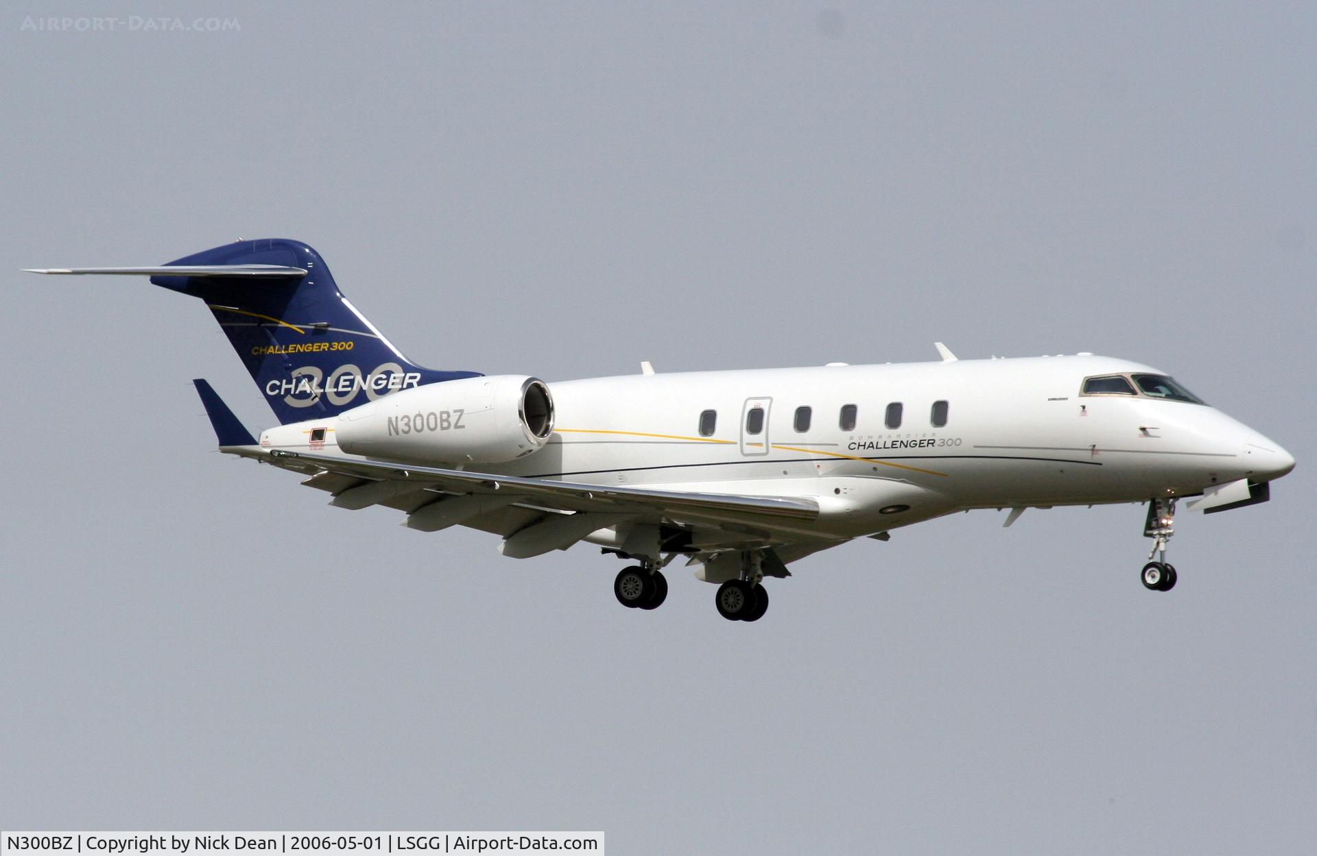 N300BZ, 2004 Bombardier Challenger 300 (BD-100-1A10) C/N 20030, LSGG